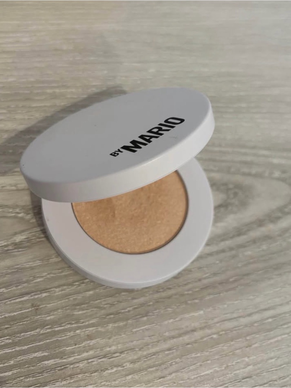 Makeup by Mario highlighter